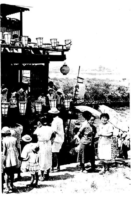 材木町あたりの木津用水畔に停泊する「豊光丸」